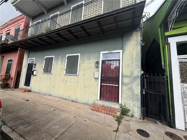 1021 HENRIETTE DELILLE Street , New Orleans, LA 70116