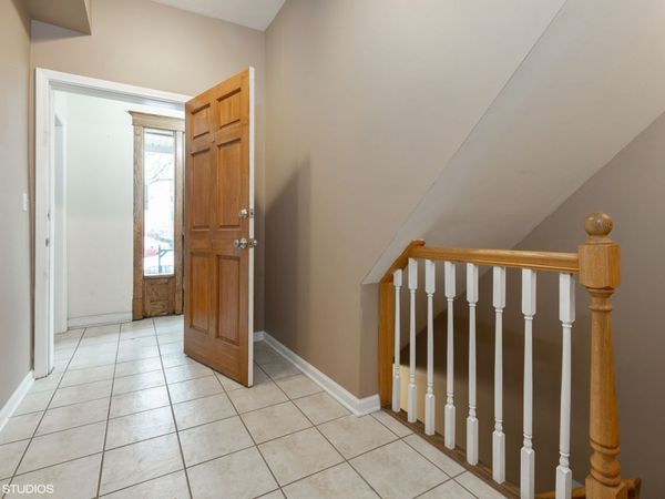 5414 W Montrose Avenue , Unit G, Chicago, IL 60641