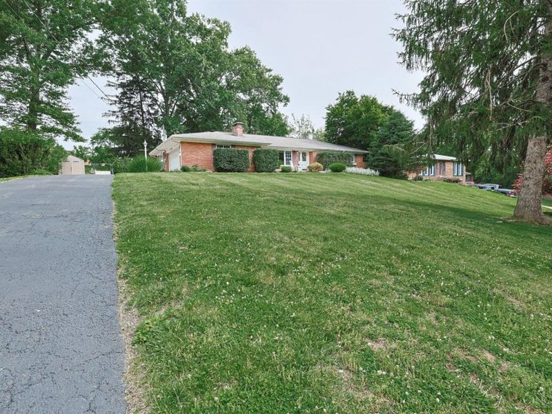 2443 Hunt Road, Cincinnati, OH 45215 Photo 2
