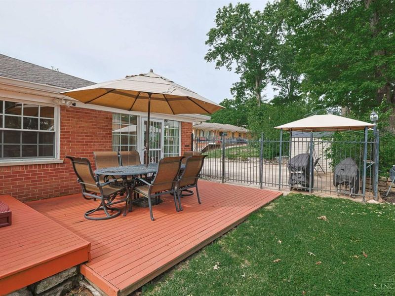 2443 Hunt Road, Reading, OH 45215 Photo 28