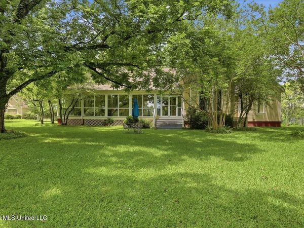 567 Mannsdale Road, Madison, MS 39110