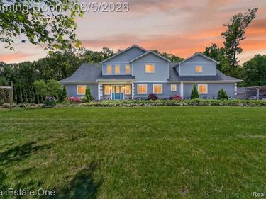 26987 Crawford Road, Brownstown Twp, MI 48174