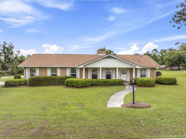 542 NE Horry Avenue , Madison, FL 32340