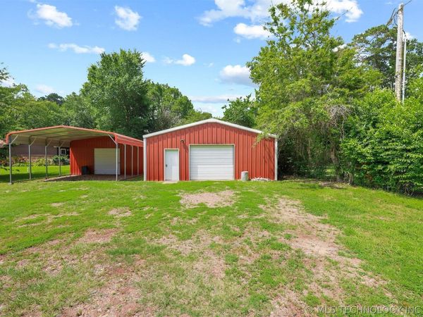 202 Maple , Broken Bow, OK 74728