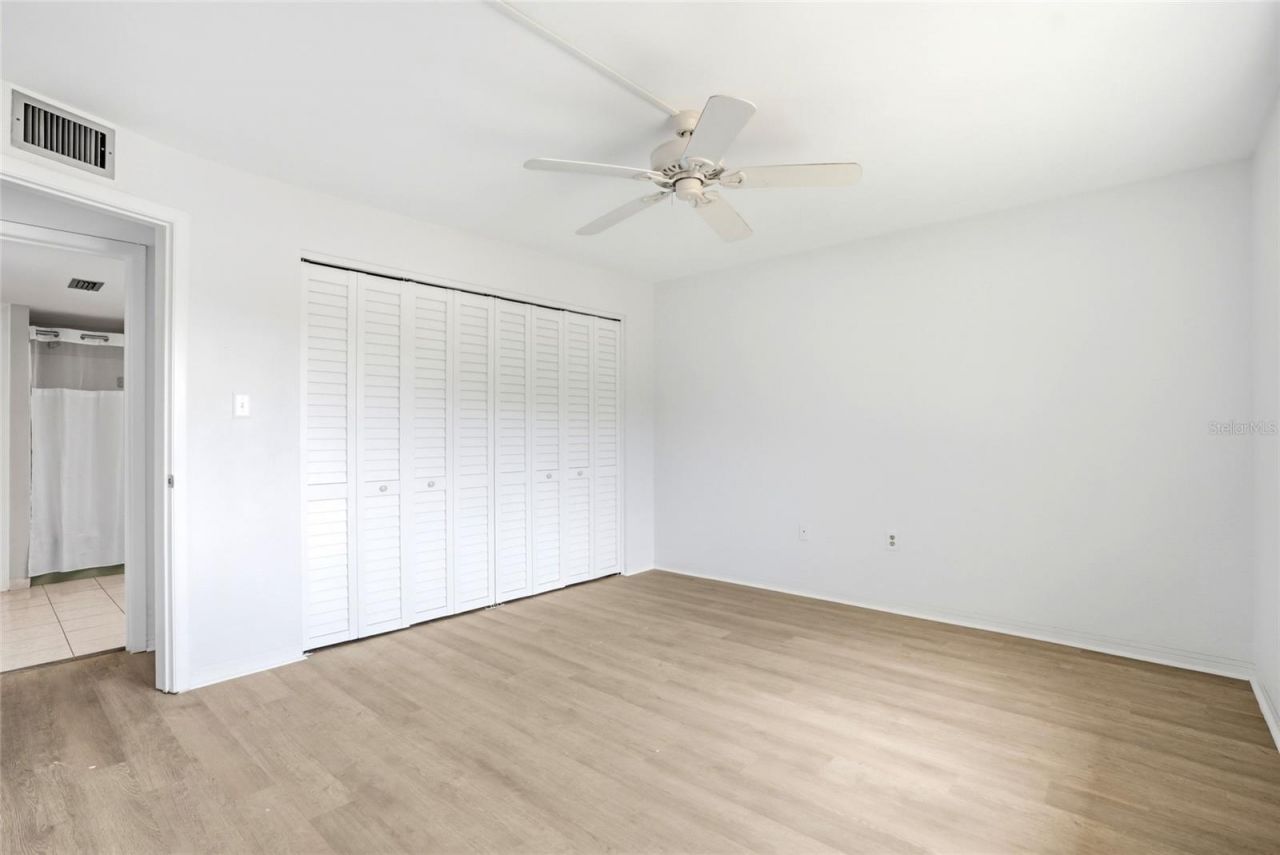4570 Overlook Drive Ne, Unit 284, Saint Petersburg, FL 33703 Photo