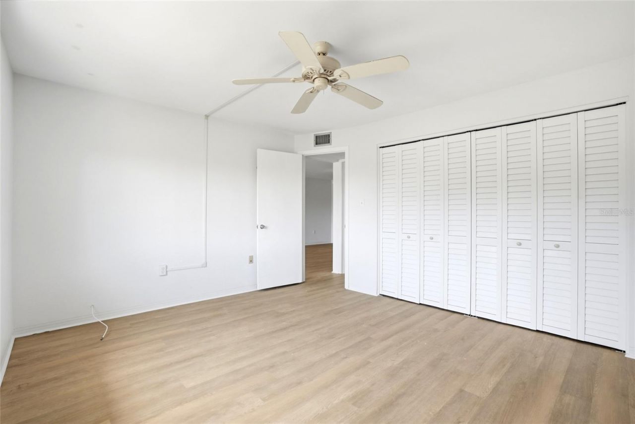 4570 Overlook Drive Ne, Unit 284, Saint Petersburg, FL 33703 Photo
