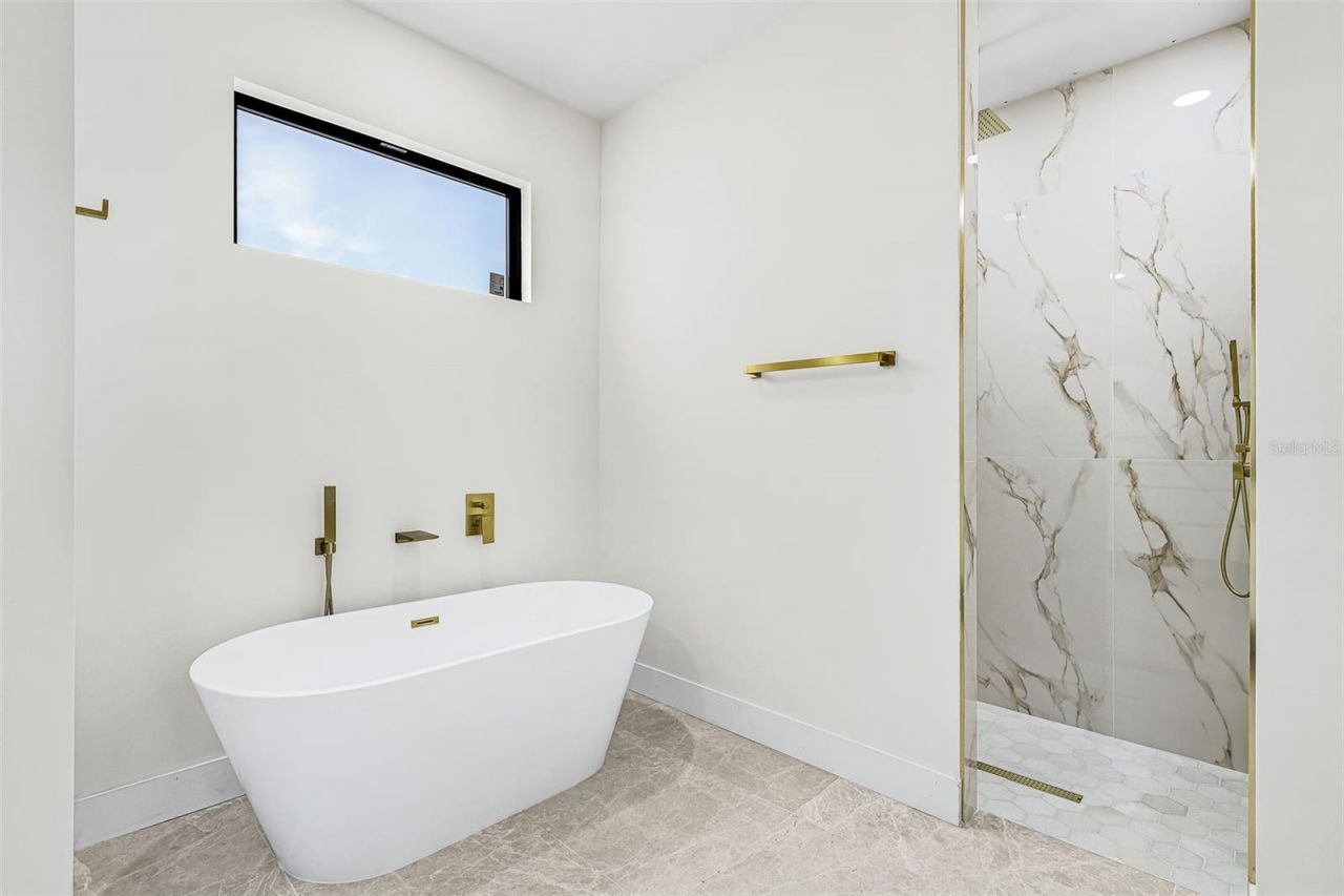 571 Presque Isle Drive, Port Charlotte, FL 33954 Photo