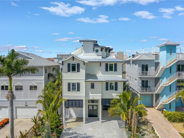 646 CALLE DEL OTONO , SARASOTA, FL 34242