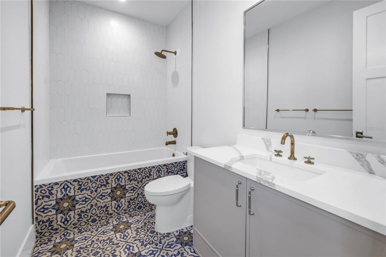 646 Calle Del Otono , Sarasota, FL 34242 Photo