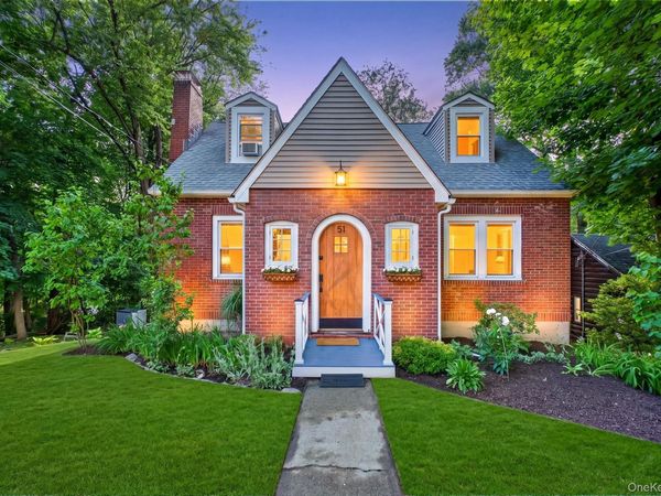51 Lake Drive, Lake Peekskill, NY 10537