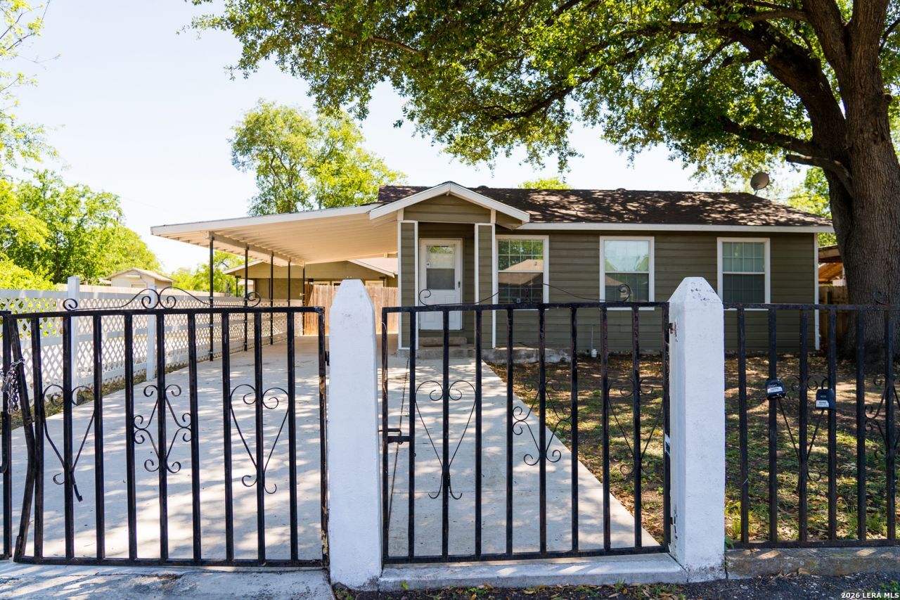 1412 Whitman Ave, San Antonio, TX 78211 Main Photo