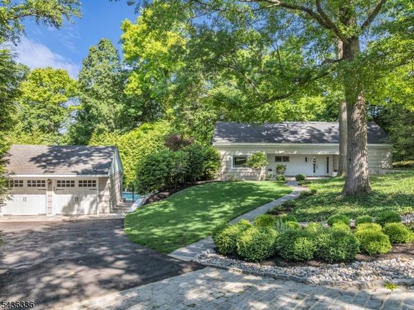 17 Hilltop Ter, Red Bank, NJ 07701