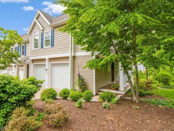 23 Rock Creek Woods Dr, Lambertville, NJ 08530