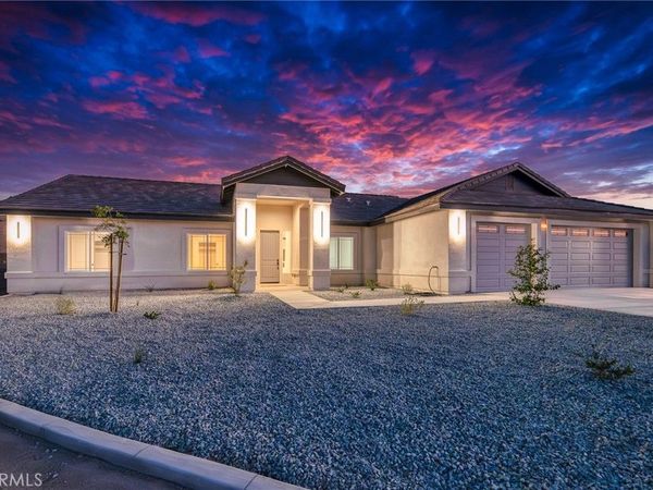 19707 Roanoke Road, Apple Valley, CA 92307