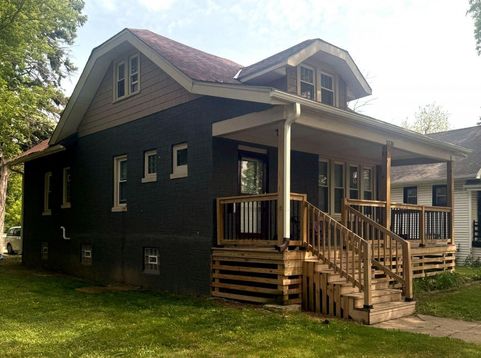 Main Photo