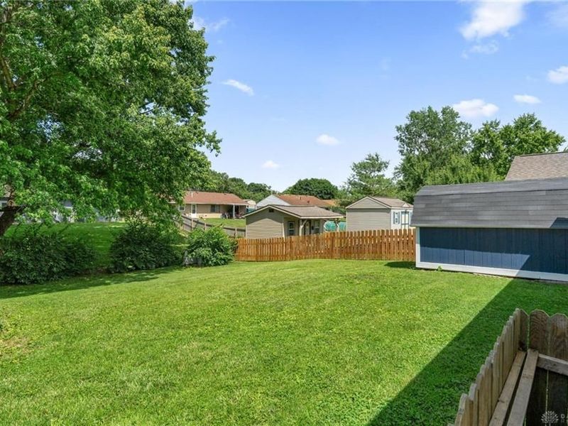 815 Plumwood Drive, New Carlisle, OH 45344 Photo 7