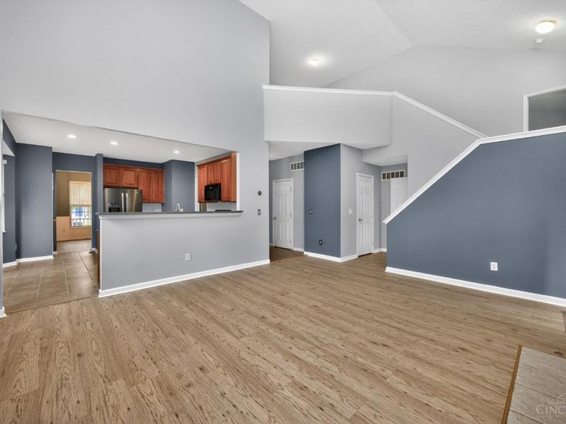 218 Heffron Circle, Hamilton Twp, OH 45039 Photo 15