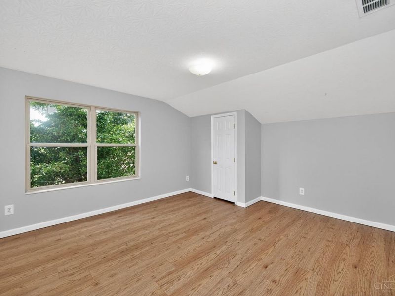 218 Heffron Circle, Hamilton Twp, OH 45039 Photo 26