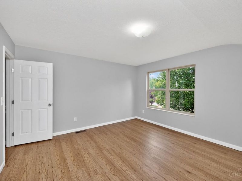 218 Heffron Circle, Hamilton Twp, OH 45039 Photo 28