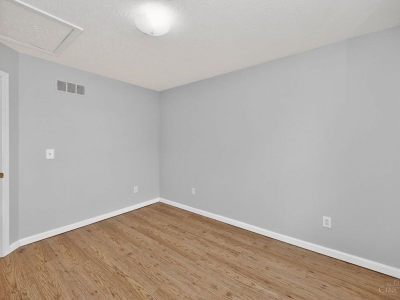 218 Heffron Circle, Hamilton Twp, OH 45039 Photo 31