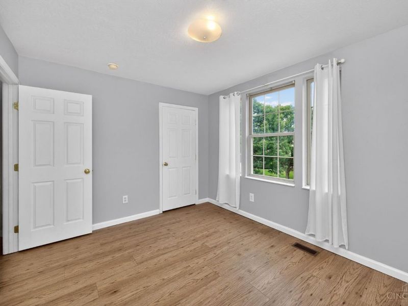 218 Heffron Circle, Hamilton Twp, OH 45039 Photo 33
