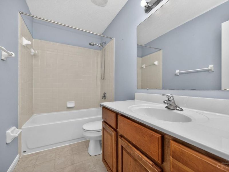 218 Heffron Circle, Hamilton Twp, OH 45039 Photo 35