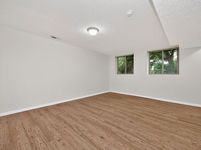 218 Heffron Circle, Hamilton Twp, OH 45039 Photo 40