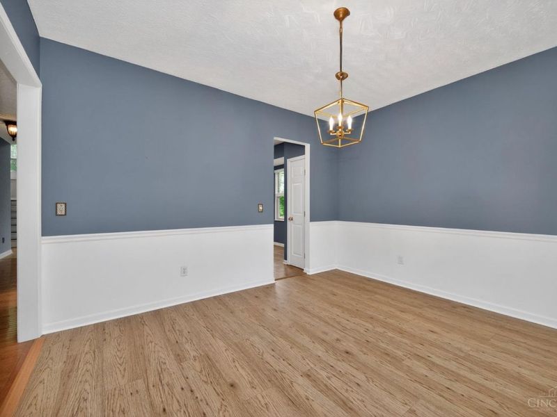 218 Heffron Circle, Hamilton Twp, OH 45039 Photo 7
