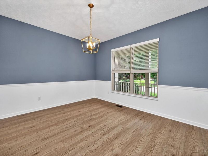 218 Heffron Circle, Hamilton Twp, OH 45039 Photo 8