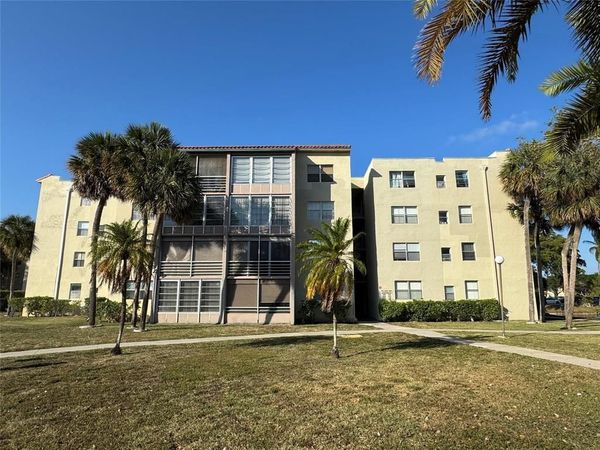 1800 SW 81st Avenue, Unit 1307, North Lauderdale, FL 33068