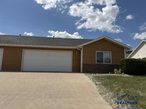 2627 SMITH AVE, Rapid City, SD 57701