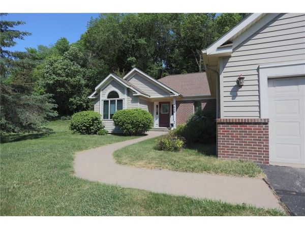 1825 Golf View Drive, River Falls, WI 54022