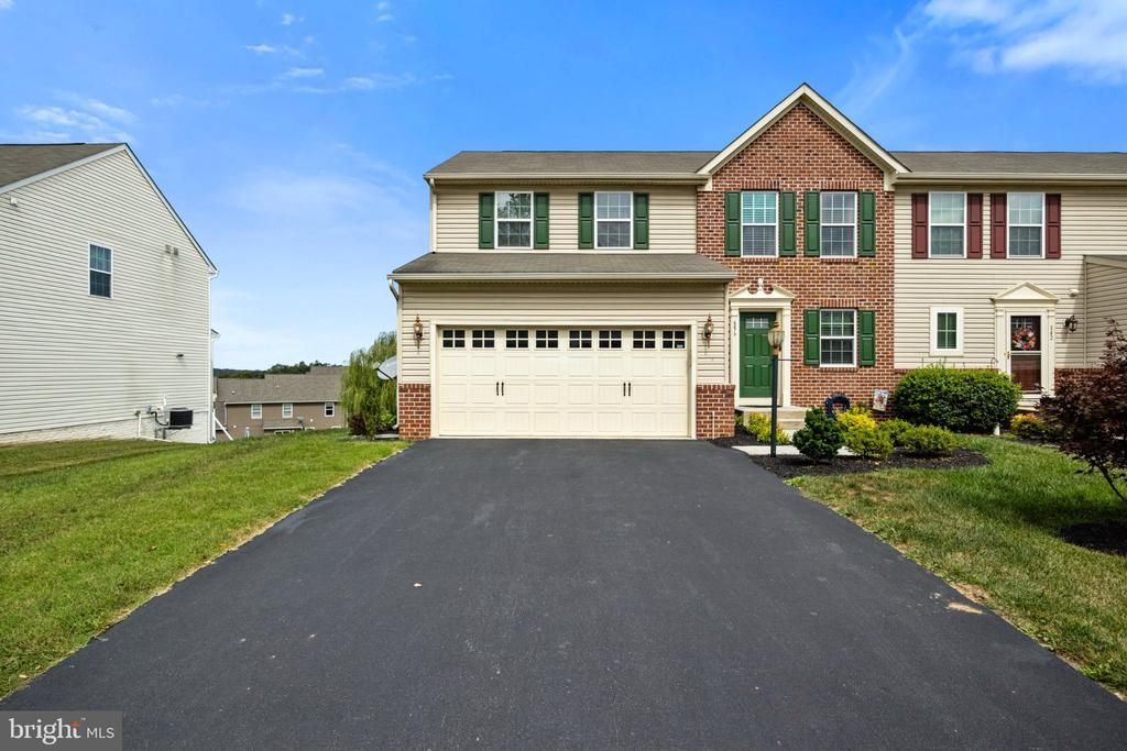 856 COUNTRYSIDE ROAD, SEVEN VALLEYS, PA 17360