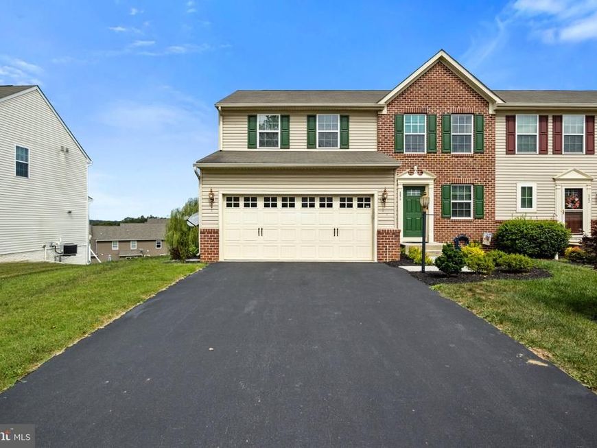 856 Countryside Road, Seven Valleys, PA 17360 Main Photo