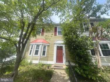 9856 OAKDALE WOODS, VIENNA, VA 22181