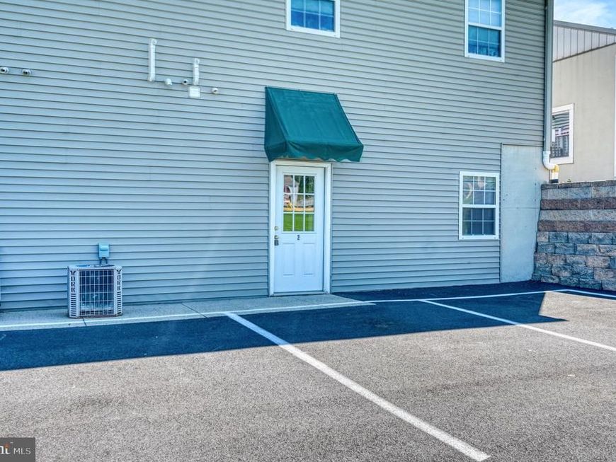 541 W Penn Avenue, Unit 2, Robesonia, PA 19551 Main Photo