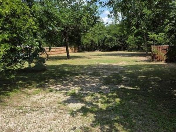 0 E Poplar Street , Italy, TX 76651