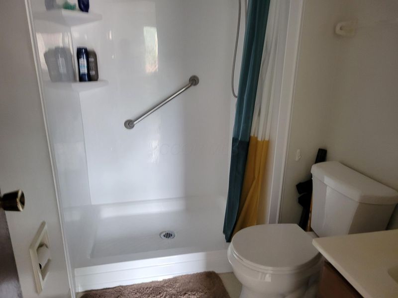 6353 Lennon Court , Unit A, Columbus, OH 43213 Photo 13