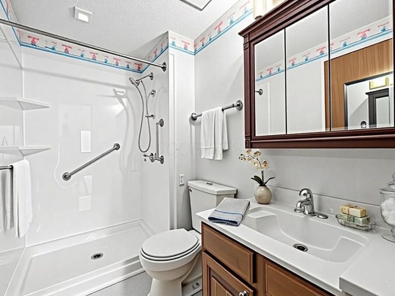 6353 Lennon Court , Unit A, Columbus, OH 43213 Photo 14