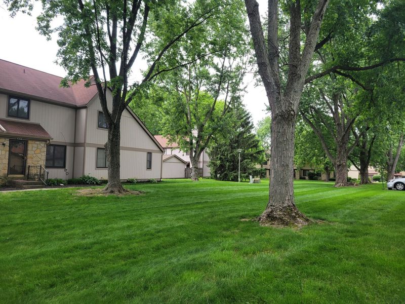 6353 Lennon Court , Unit A, Columbus, OH 43213 Photo 3