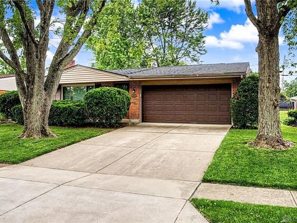 1428 Beaver Creek Lane, Kettering, OH 45429