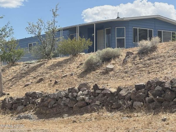 16 Clayton Lane, Dayton, NV 89403