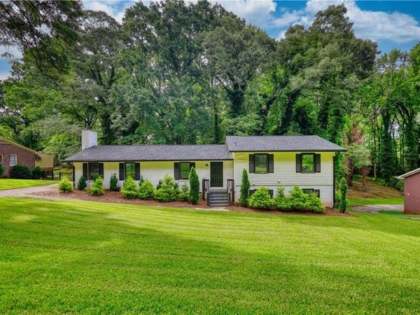403 Greenwood Drive , Monroe, GA 30655