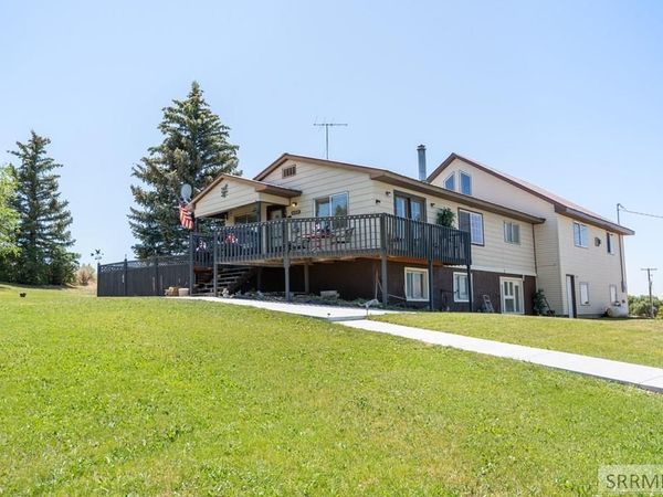 1225 N 885 E, SHELLEY, ID 83274