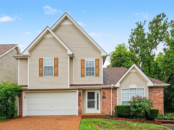 103 Village Ct , Hendersonville, TN 37075