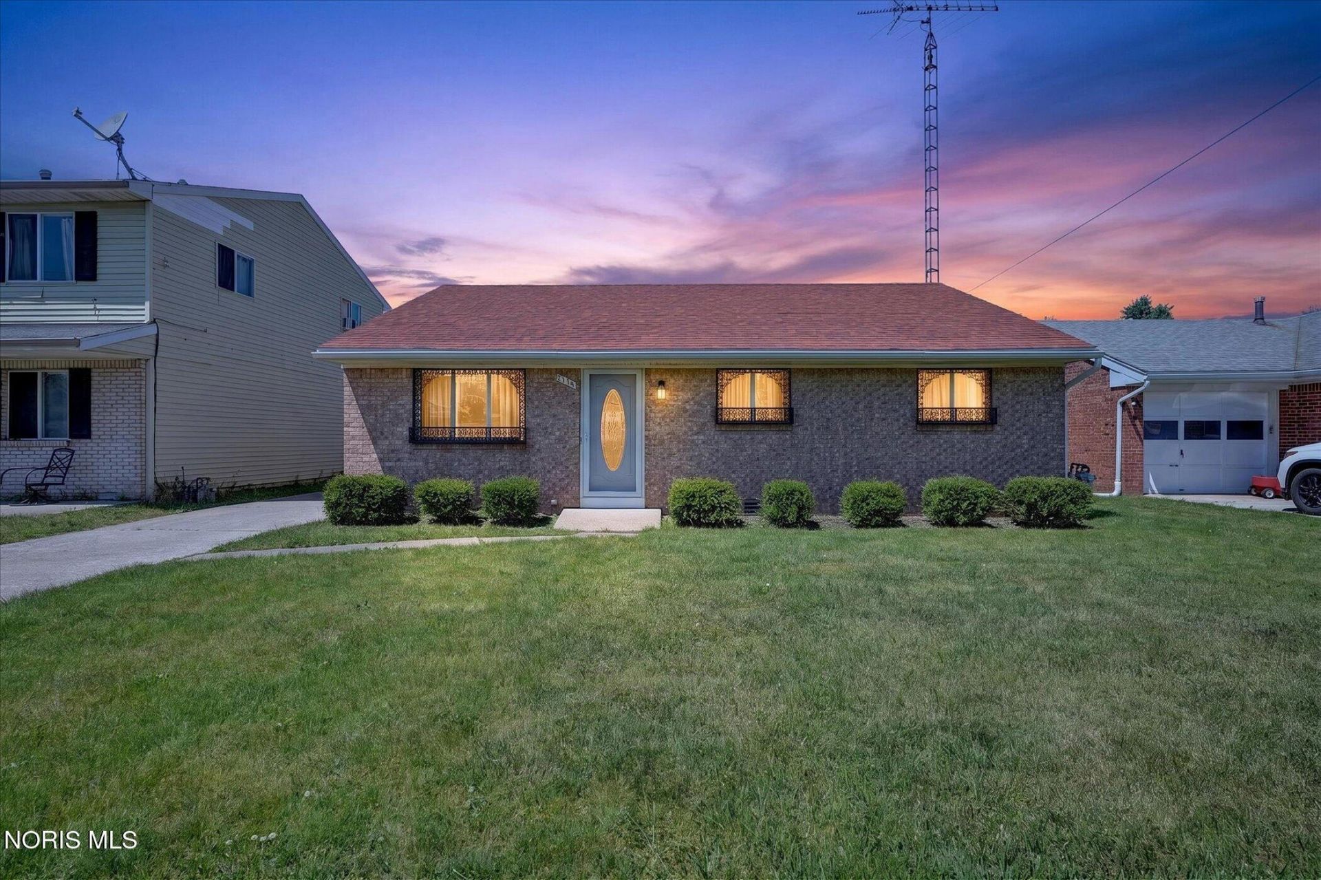 2117 Keen Avenue, Toledo, OH 43611 Main Photo