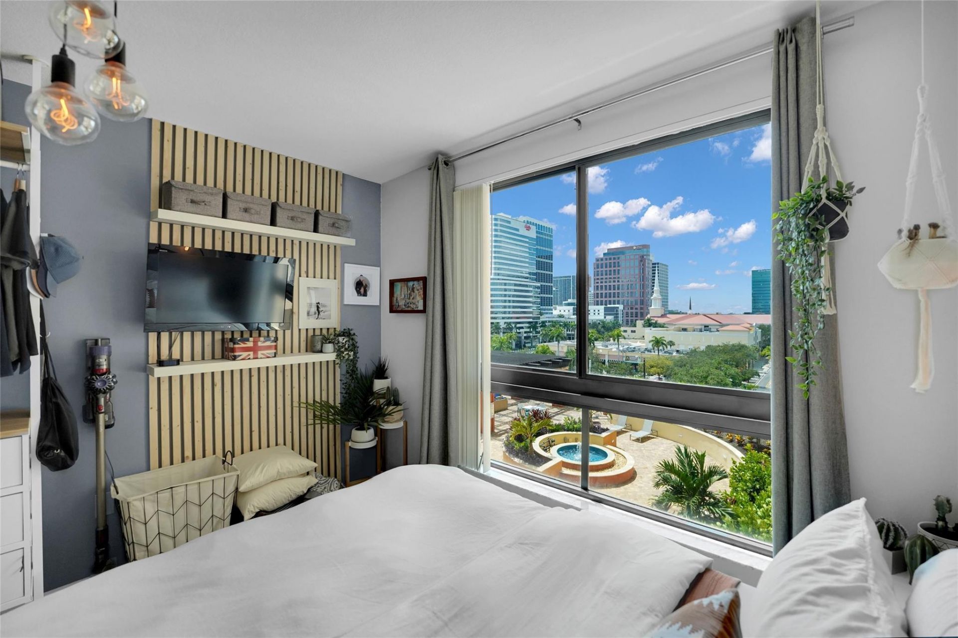 110 N Federal Highway, Unit 711, Fort Lauderdale, FL 33301 Photo