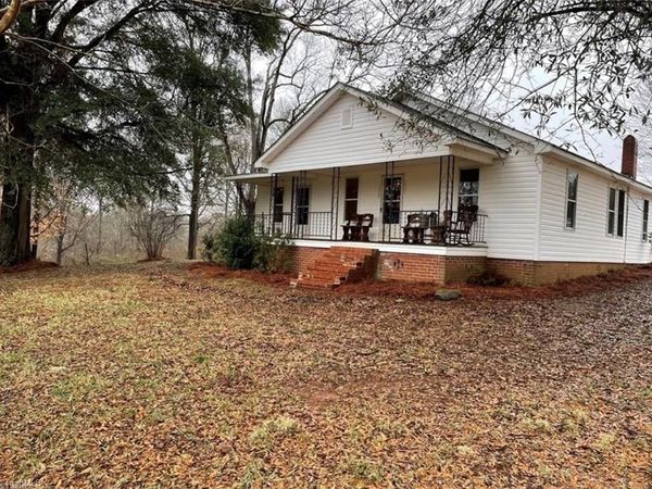 1028 Gladstone Road , Mocksville, NC 27028
