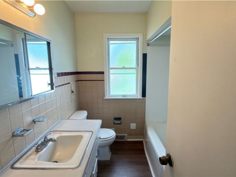 17115 Harvard Avenue, Cleveland, OH 44128 Photo 10