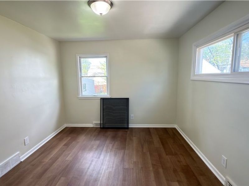 17115 Harvard Avenue, Cleveland, OH 44128 Photo 12